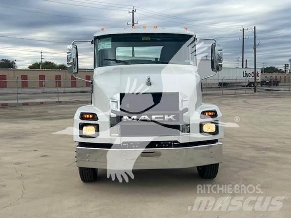 Mack MD6 Statyba - Kita