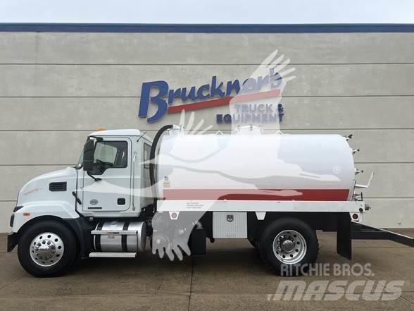 Mack MD6 Statyba - Kita
