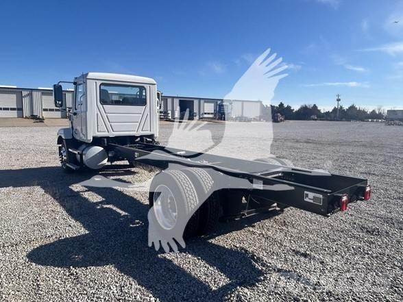 Mack MD6 Važiuoklė su kabina