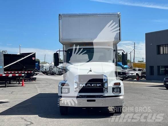 Mack MD6 Sunkvežimiai su dengtu kėbulu