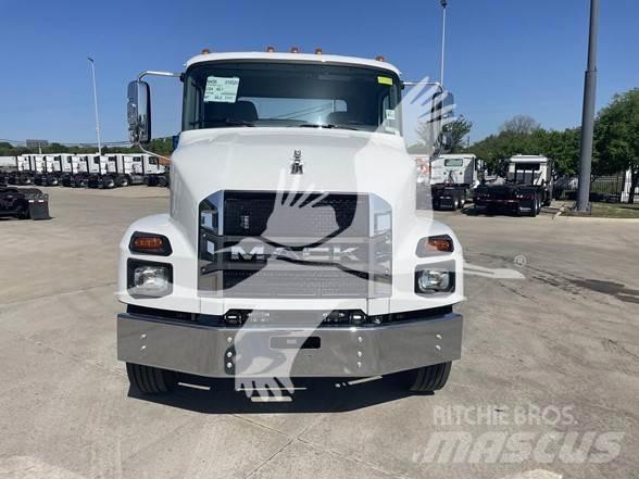 Mack MD6 Naudoti vilkikai