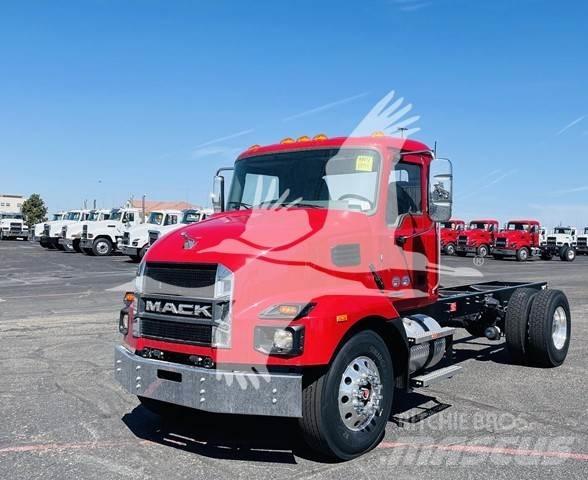 Mack MD6 Važiuoklė su kabina