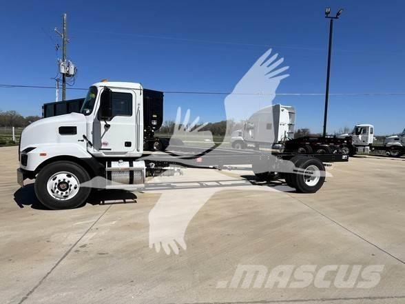 Mack MD6 Važiuoklė su kabina