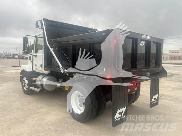 Mack MD6 Savivarčių priekabų vilkikai