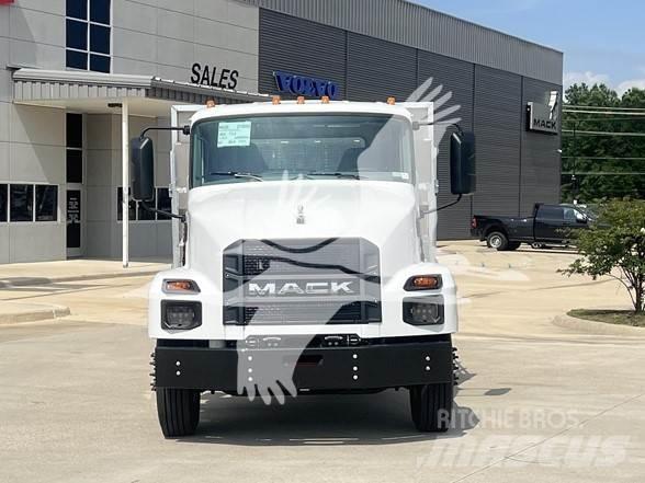 Mack MD6 Statyba - Kita