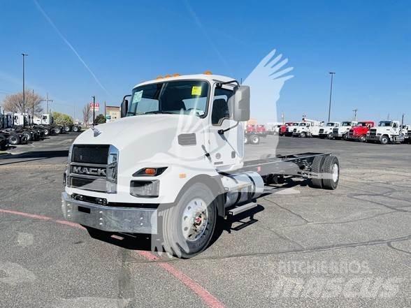 Mack MD6 Važiuoklė su kabina