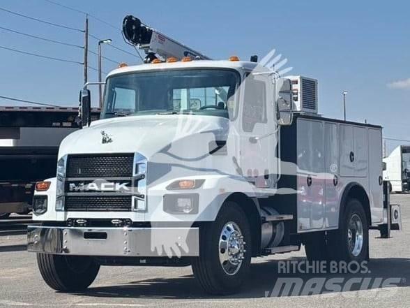 Mack MD6 Statyba - Kita