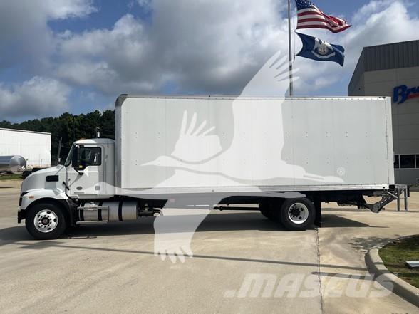 Mack MD6 Statyba - Kita