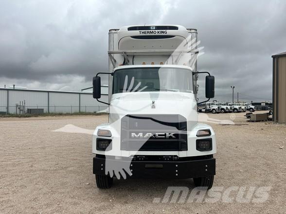 Mack MD6 Statyba - Kita