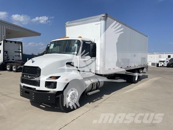 Mack MD6 Statyba - Kita