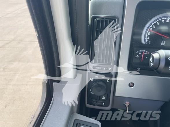 Mack MD6 Statyba - Kita