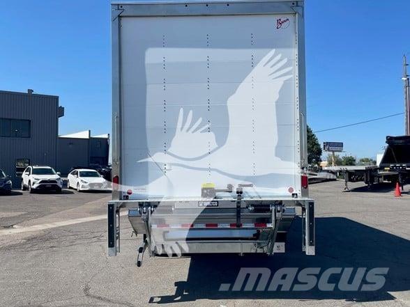 Mack MD6 Statyba - Kita