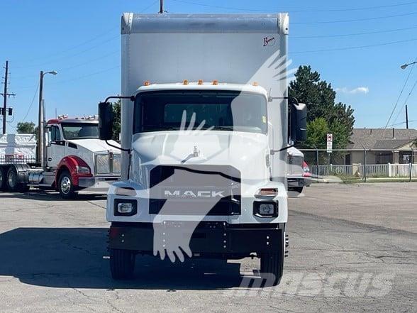 Mack MD6 Statyba - Kita