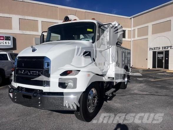 Mack MD6 Statyba - Kita