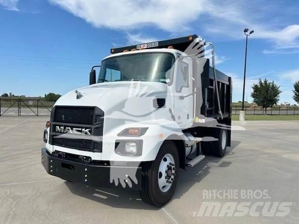 Mack MD7 Savivarčių priekabų vilkikai