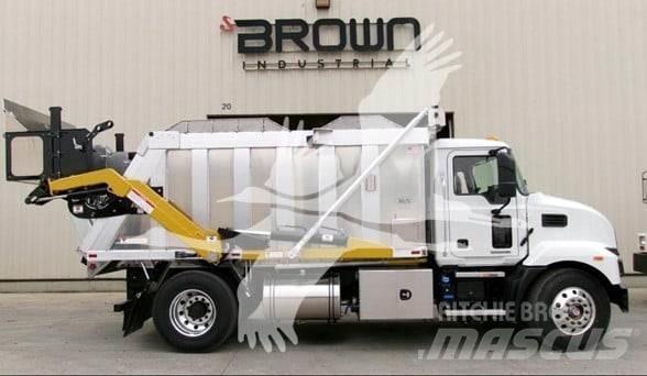 Mack MD7 Statyba - Kita