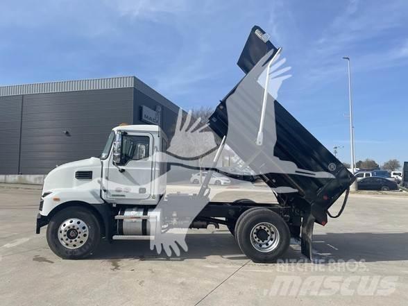 Mack MD7 Savivarčių priekabų vilkikai