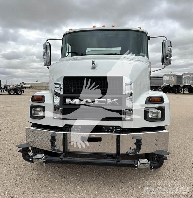 Mack MD7 Automobilinės cisternos