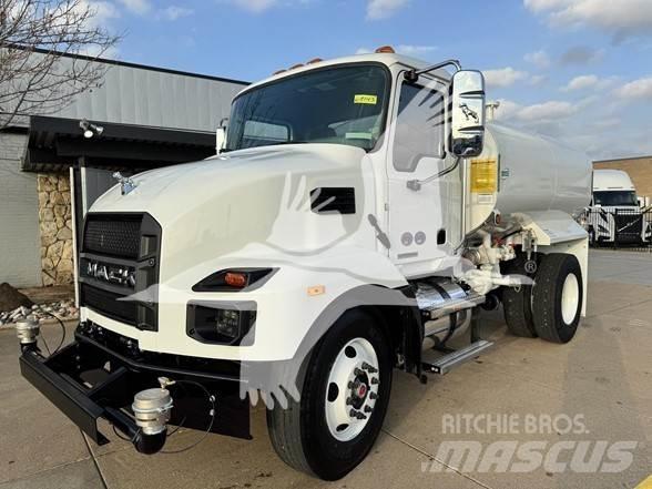 Mack MD7 Automobilinės cisternos