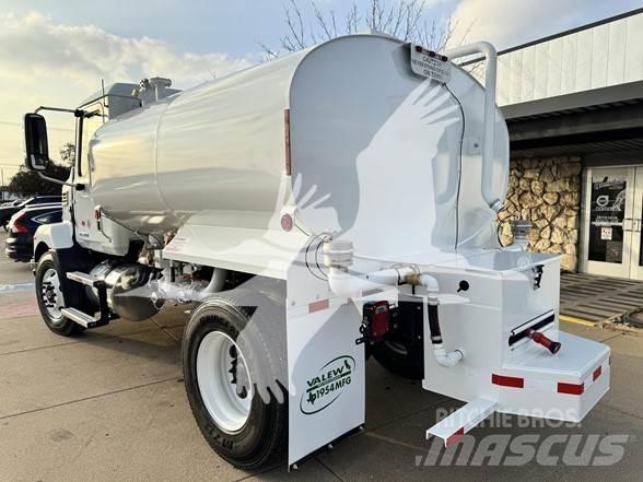 Mack MD7 Automobilinės cisternos