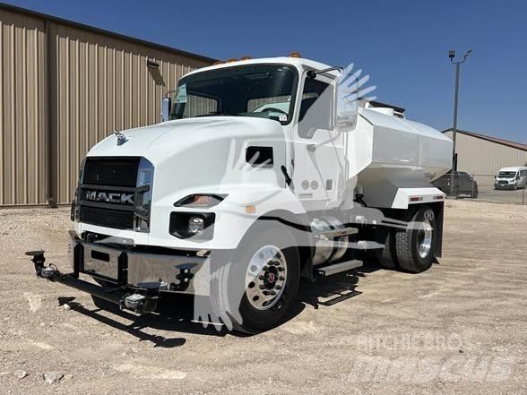 Mack MD7 Automobilinės cisternos