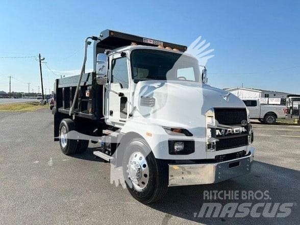 Mack MD7 Savivarčių priekabų vilkikai