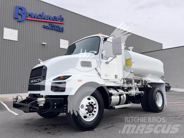 Mack MD7 Automobilinės cisternos