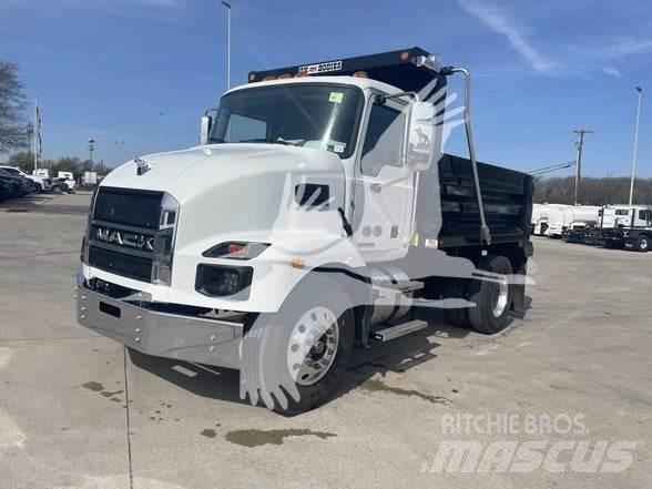 Mack MD7 Savivarčių priekabų vilkikai