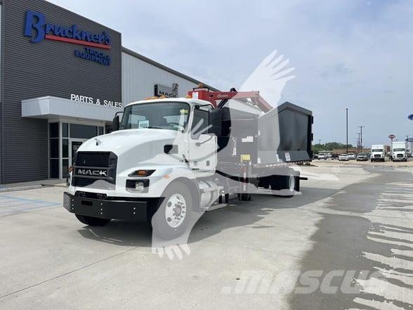 Mack MD7 Statyba - Kita