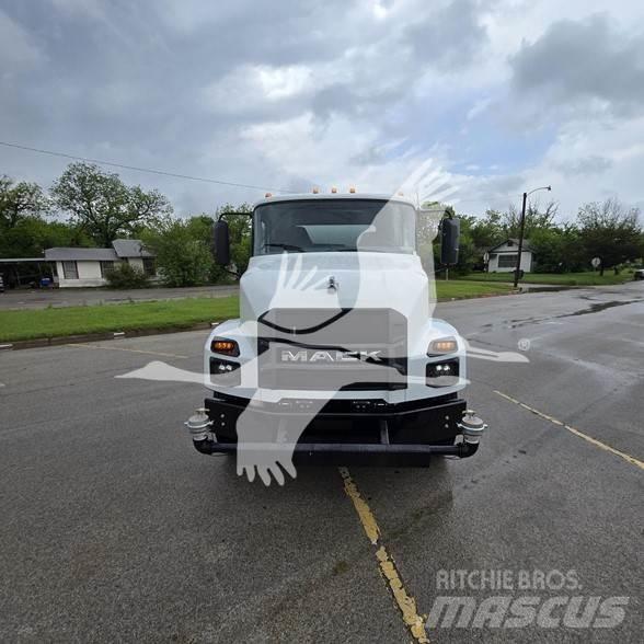 Mack MD7 Automobilinės cisternos