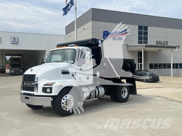 Mack MD7 Savivarčių priekabų vilkikai
