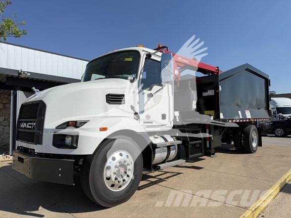 Mack MD7 Statyba - Kita