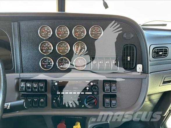 Peterbilt 389 Naudoti vilkikai