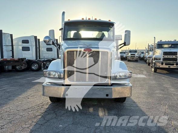 Peterbilt 567 Naudoti vilkikai