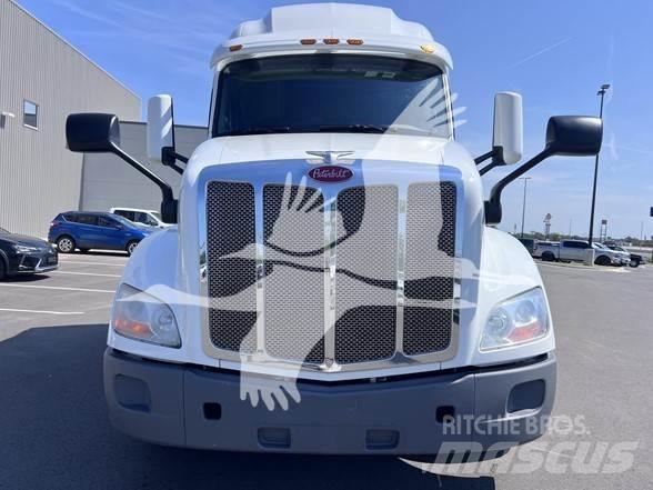 Peterbilt 579 Naudoti vilkikai