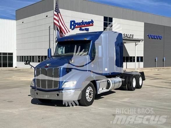 Peterbilt 579 Naudoti vilkikai