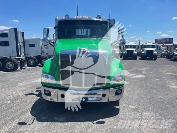 Peterbilt 579 Naudoti vilkikai