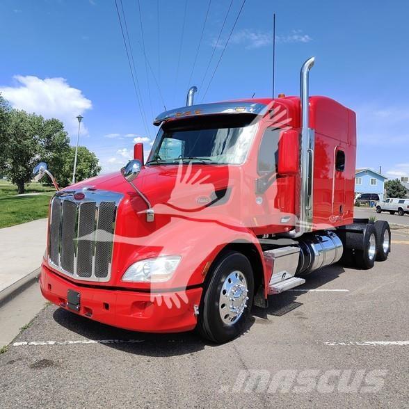 Peterbilt 579 Naudoti vilkikai