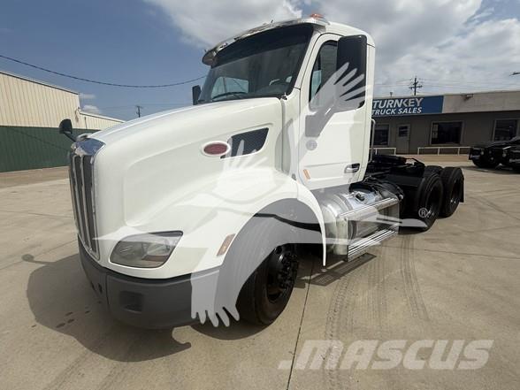 Peterbilt 579 Naudoti vilkikai