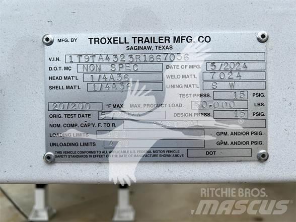 Troxell 130BBL Cisternos puspriekabės