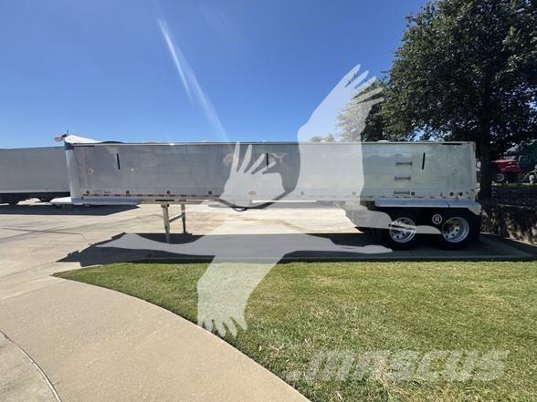 Vantage S85SS Savivartės priekabos