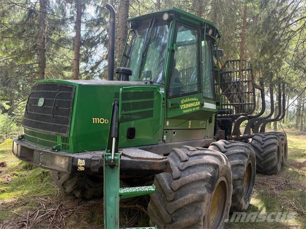 John Deere 1110 D Naudoti miškovežiai (Forvarderiai)