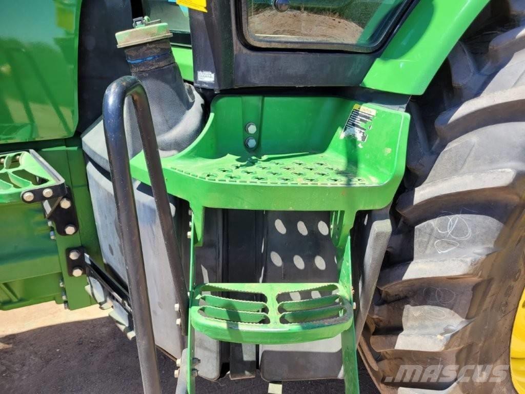 John Deere 8310 R Traktoriai