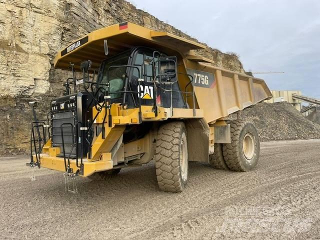 CAT 775G Atliekų išvežimo technika