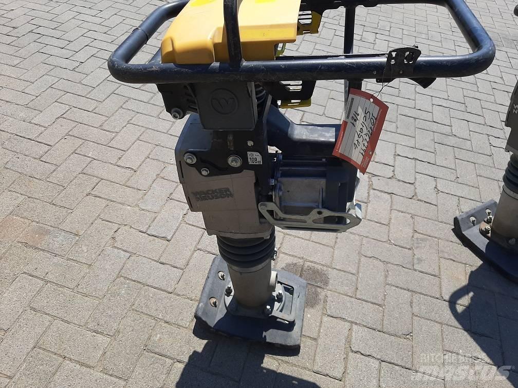 Wacker Neuson AS60e Plūktuvai