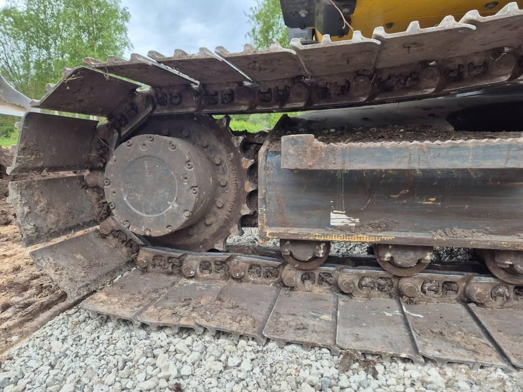 Komatsu PC138US-11E0 Vikšriniai ekskavatoriai