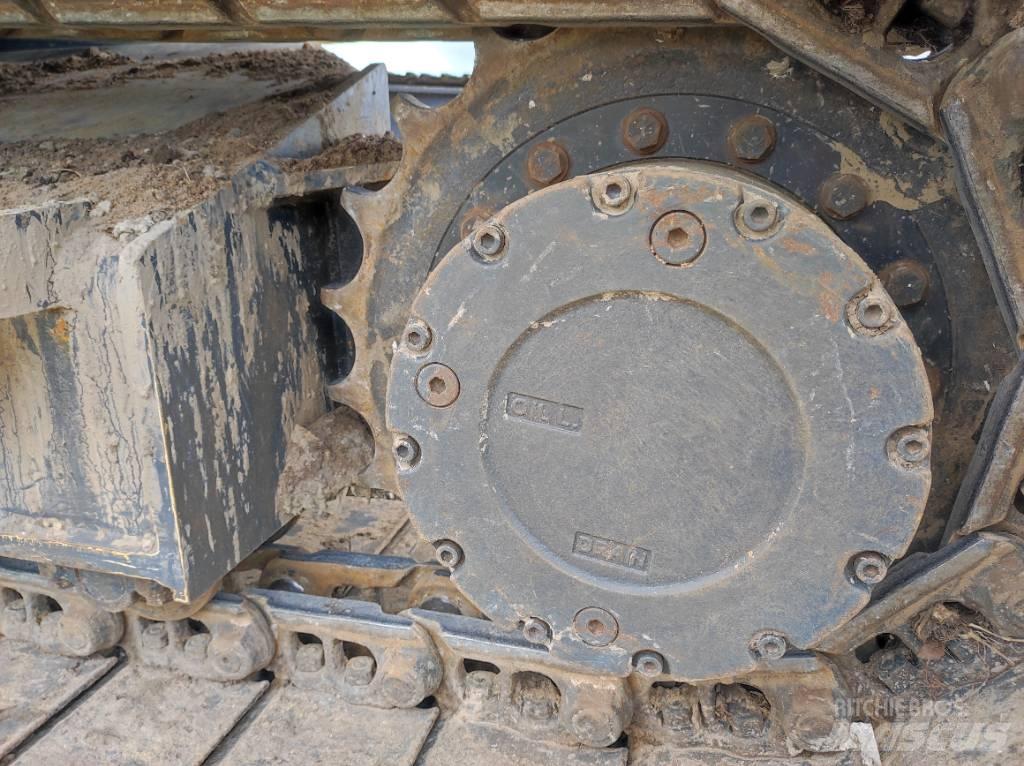 Komatsu PC138US-11E0 Vikšriniai ekskavatoriai