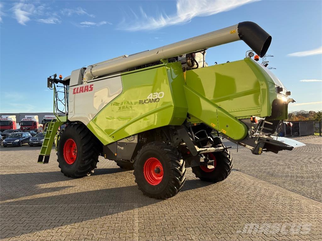 CLAAS Tucano 430 Derliaus nuėmimo kombainai