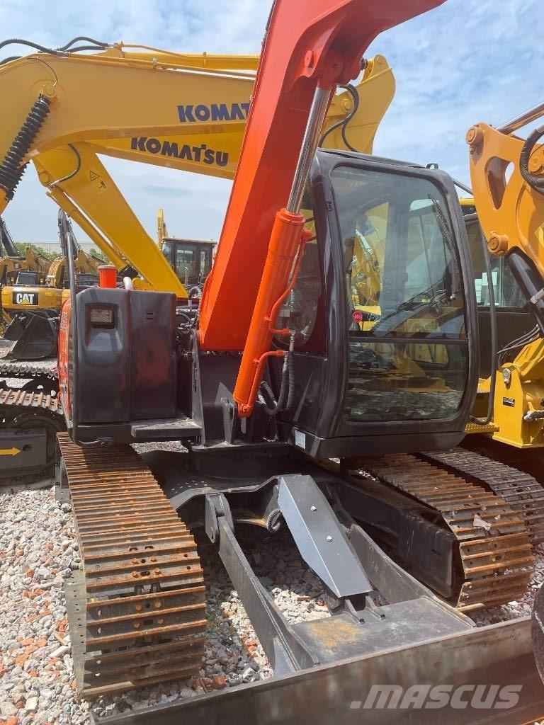 Hitachi ZX 70 Vikšriniai ekskavatoriai