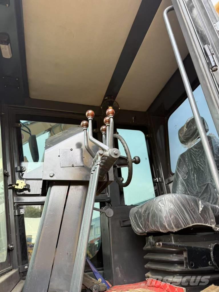 CAT 140 K Greideriai